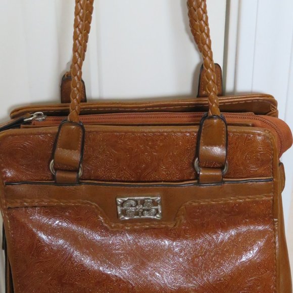 BUENO Shoulder Handbag Medium Size (681) - Picture 3 of 9